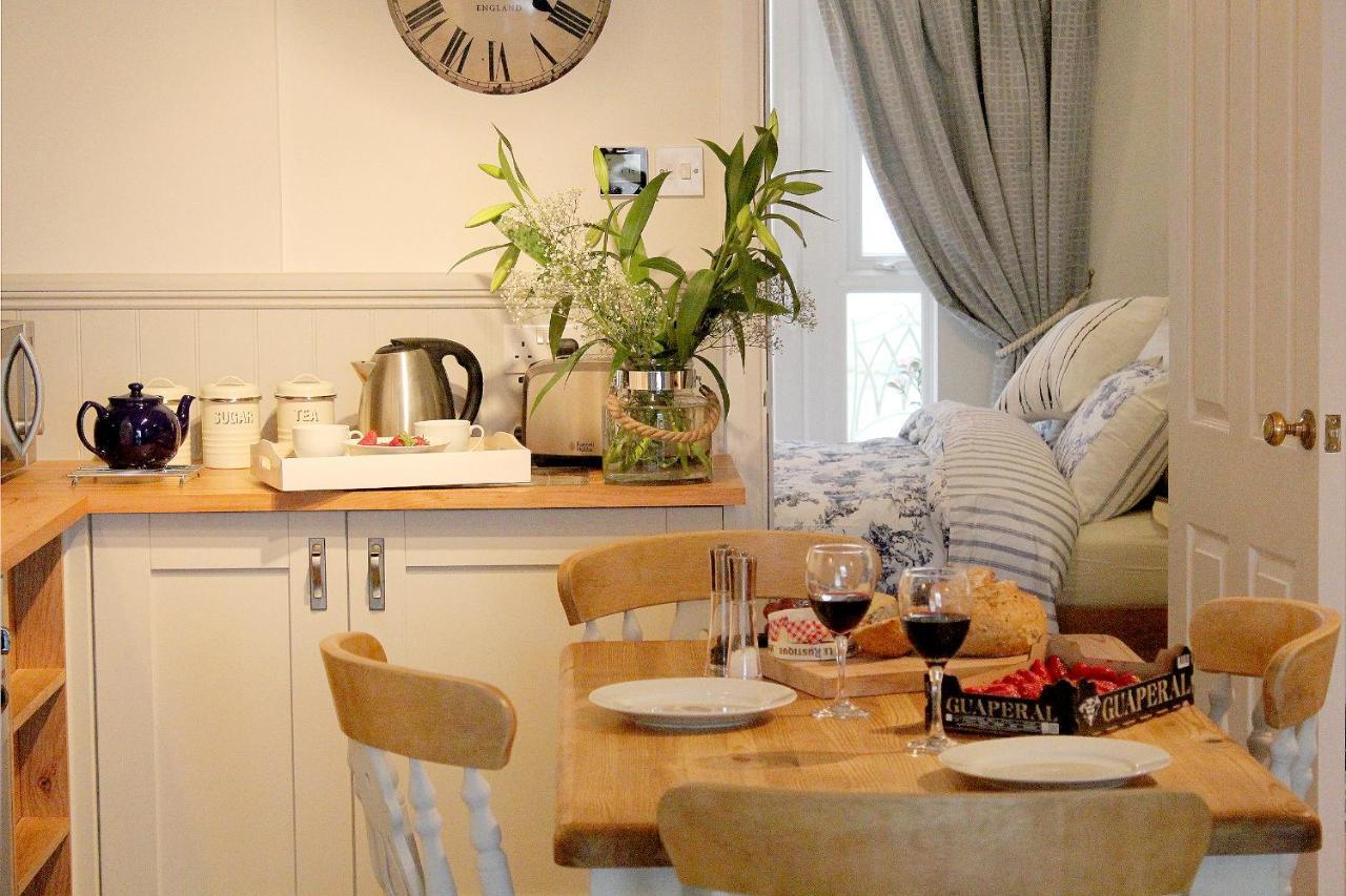 Beautiful Seaside One Bedroom Apartment Shaldon Exteriör bild